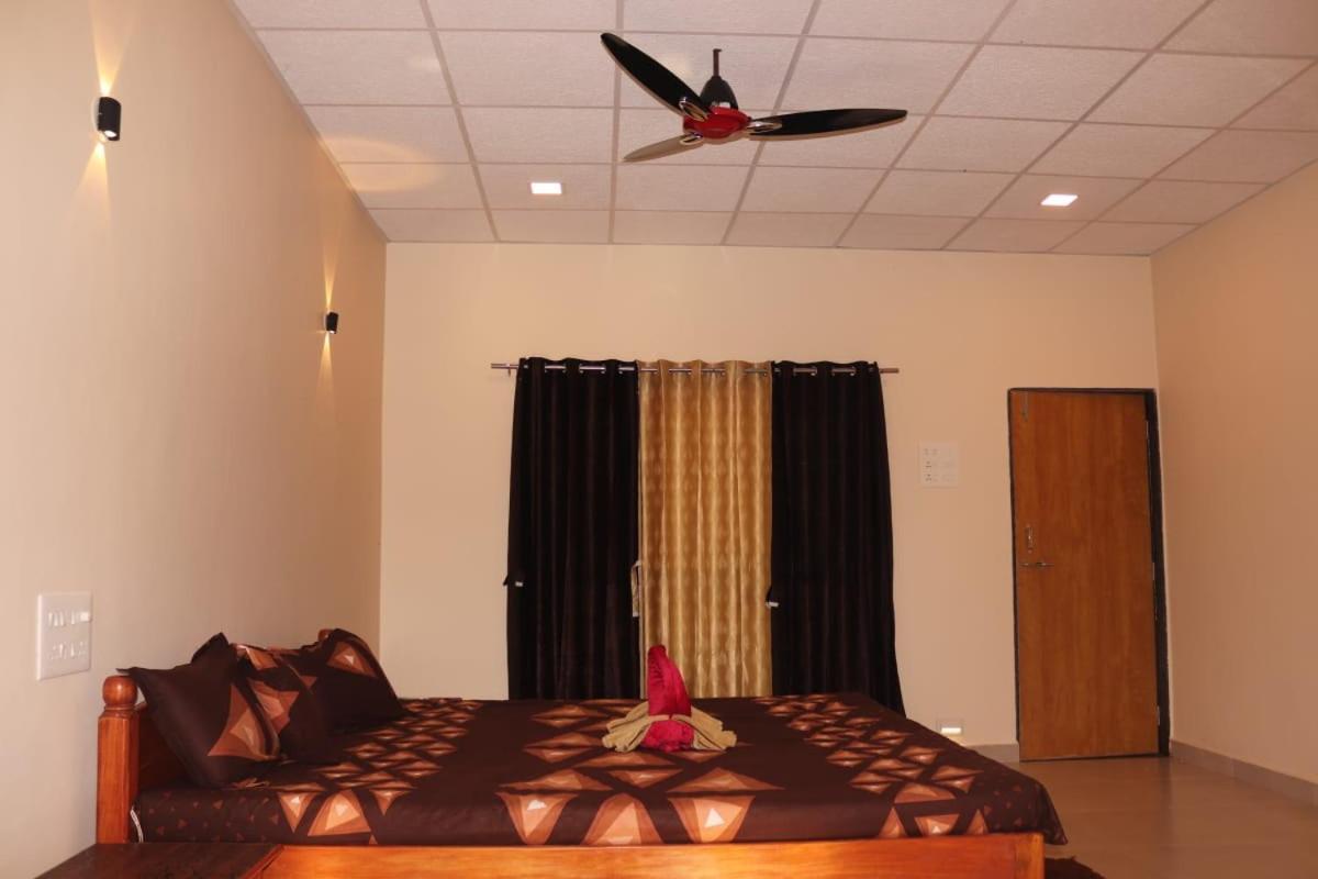 Rehoboth Resort Mālvan Εξωτερικό φωτογραφία